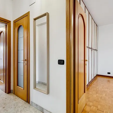 Daire Moderno Sopra Metro A E Parco Degli Acquedotti Roma