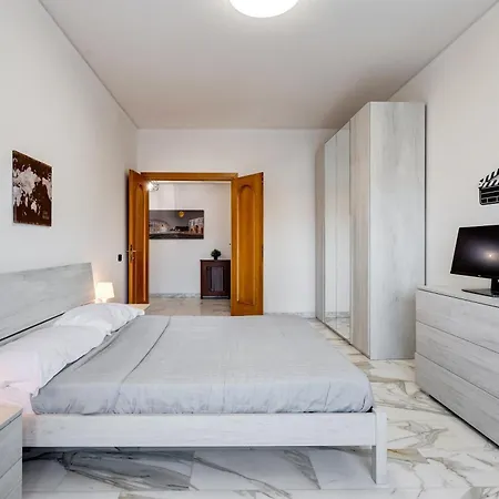 Moderno Sopra Metro A E Parco Degli Acquedotti Daire Roma